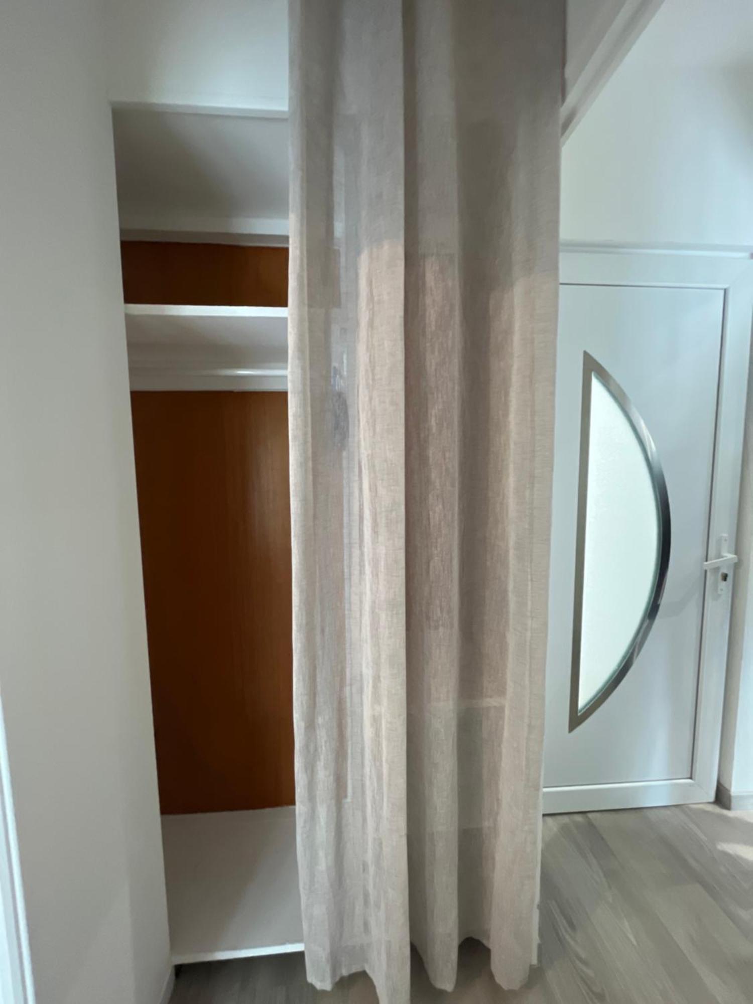 Alta Apartment บูร์ก-เลส์-วาลองซ์ ภายนอก รูปภาพ